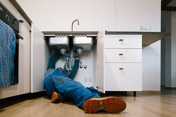 Professional Leak Detection technician working in Albany, WI
